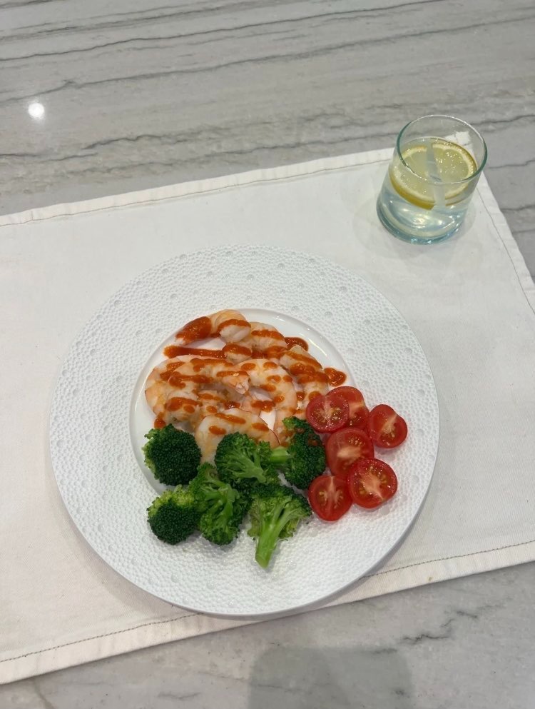 A wonderful day starts with breakfast.😋