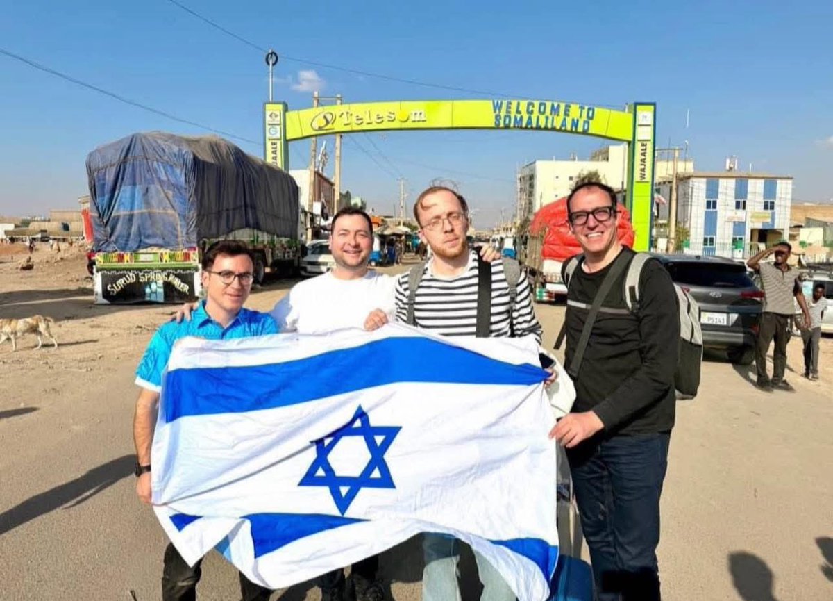 IlhamFaleebo's tweet photo. Fact-finding journalists from Israel have arrived in Somaliland. #Isreal https://t.co/nrOQFRarlB