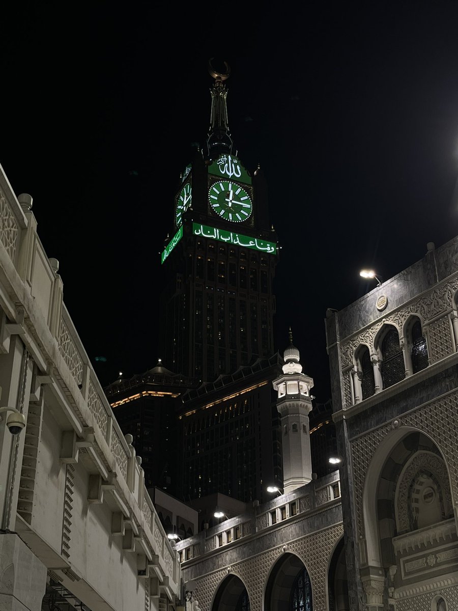 lp10A_'s tweet photo. 2025 بأربع صور https://t.co/Y10CnZ0u1I