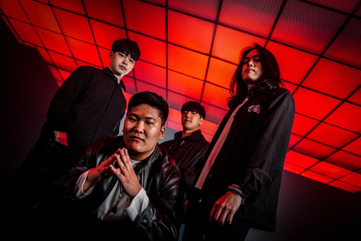 The year of the beginning✨
Thanks for your support in 2025.

CASUALLY CONNECTED 
Modern heaviness of new era from Incheon, South Korea 🇰🇷

#metalcore #posthardcore #modernmetal #casuallyconnected