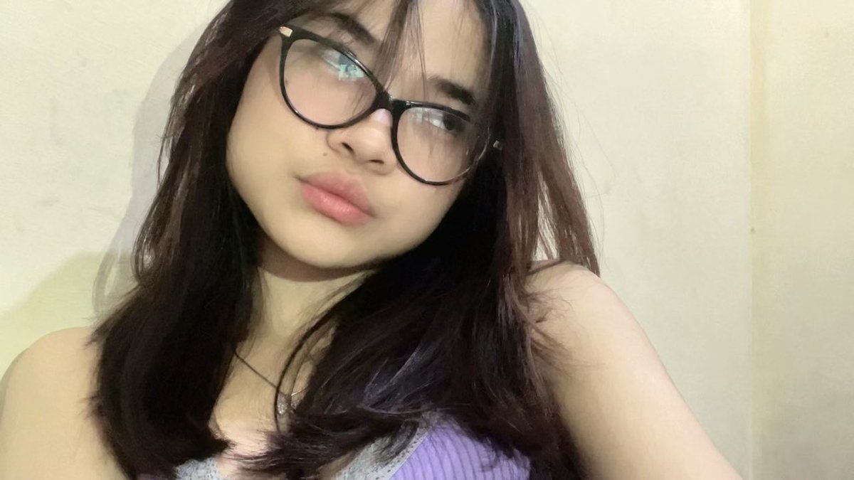 zee🦋 tweet media