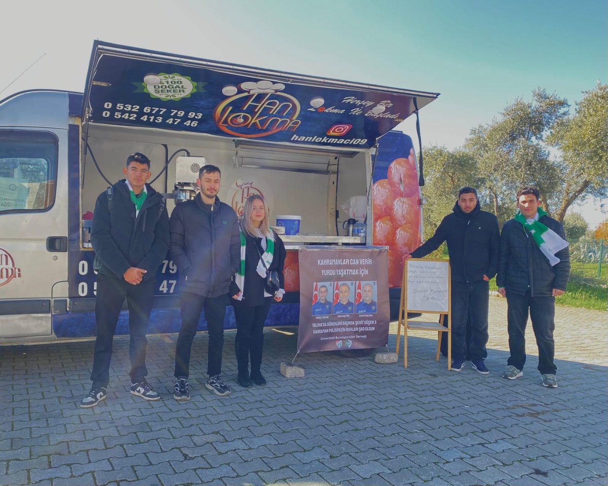Yalova’da görevleri başında şehit düşen 3 kahraman polisimize Allah’tan rahmet diliyoruz.
Ünitimsah Aydın temsilciliğimiz, vatan uğruna canlarını feda eden aziz şehitlerimizin ruhlarına ithafen lokma hayrı gerçekleştirdi.
Şehitlerimizin fedakârlığı asla unutulmayacak, hatıraları