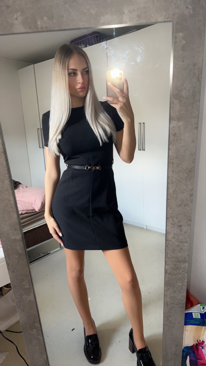 nina_babex's tweet image. Could you Concentrate if I was your co-worker? 🤭 #workoutfit