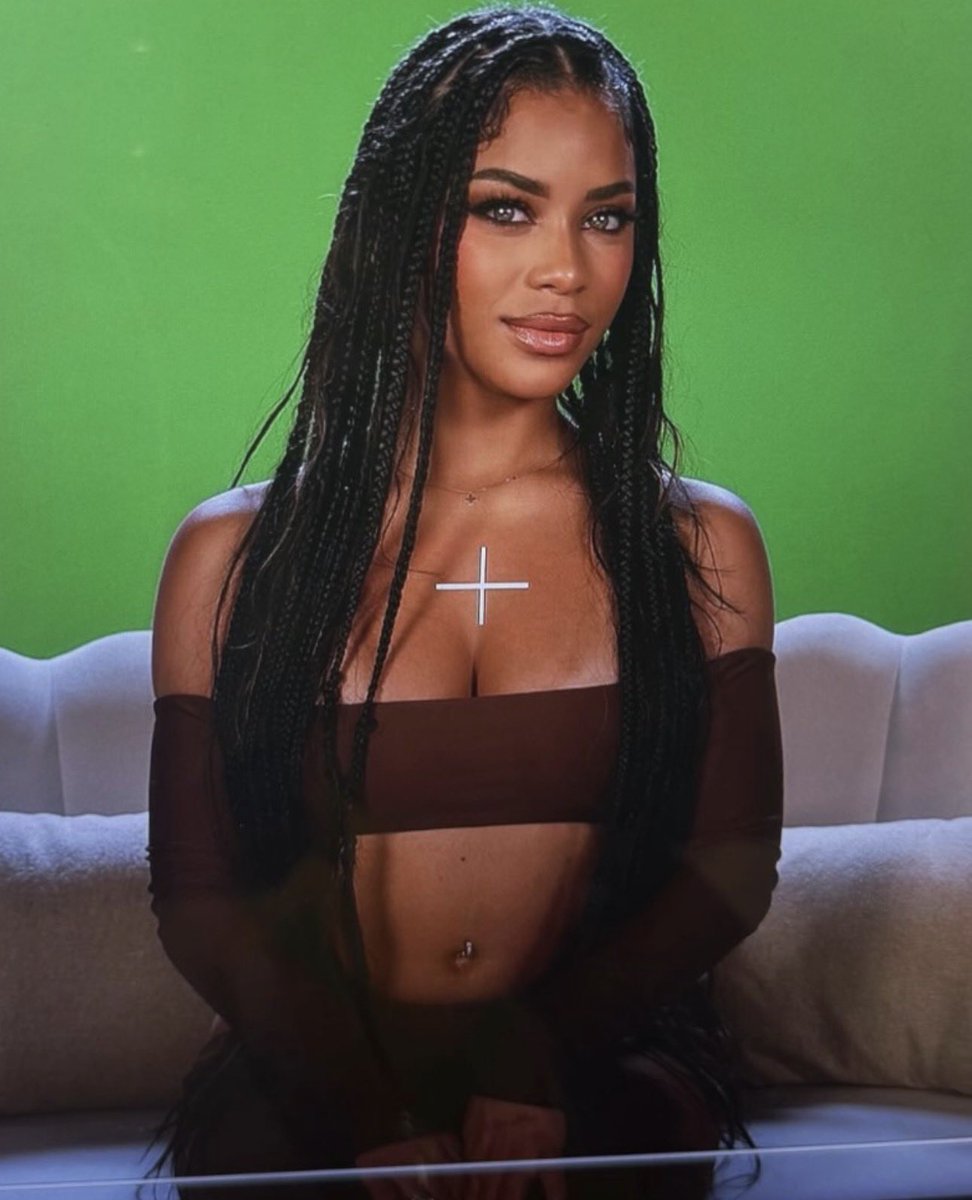 amaya filming confessionals for #BeyondTheVilla S2 #LoveIslandUSA 🎥