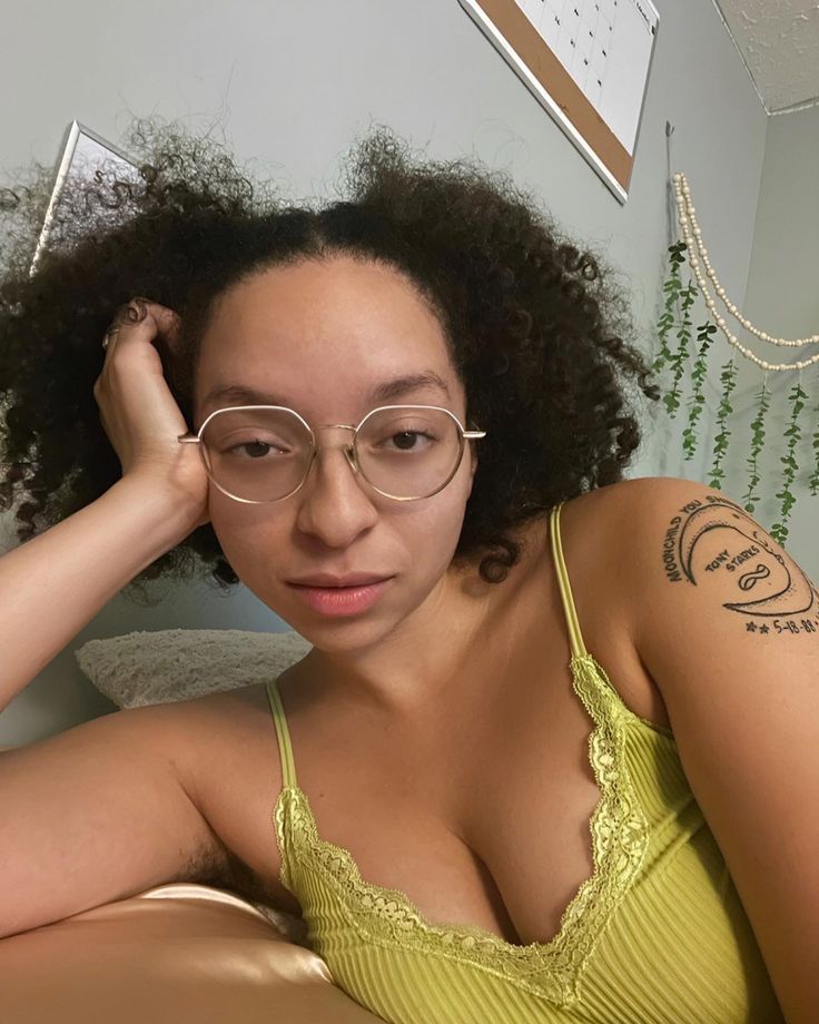 Ricksanchezcb's tweet image. Día aburrido 😮‍💨
#boredom #selfie