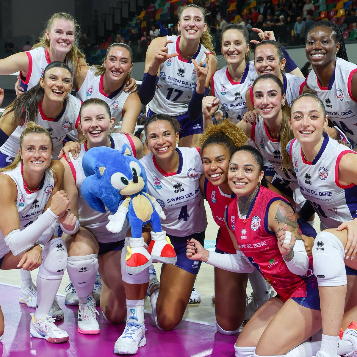 ⚡️ Scandicci İtalya Kupasında Yarı Finalde

🔵 Scandicci 3-2 Vallefoglia 🟢

⚔️ Scandicci'nin yarı finaldeki rakibi Chieri - UYBA karşılaşmasının kazananı olacak