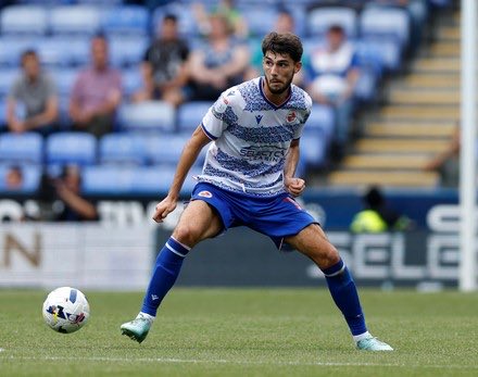 OakwellOutlook's tweet image. Fin Burns is being recalled from his loan at Reading by his parent club Man City as they want him to be a first choice CB elsewhere… maybe someone we should be looking at to come in in January? #barnsleyfc