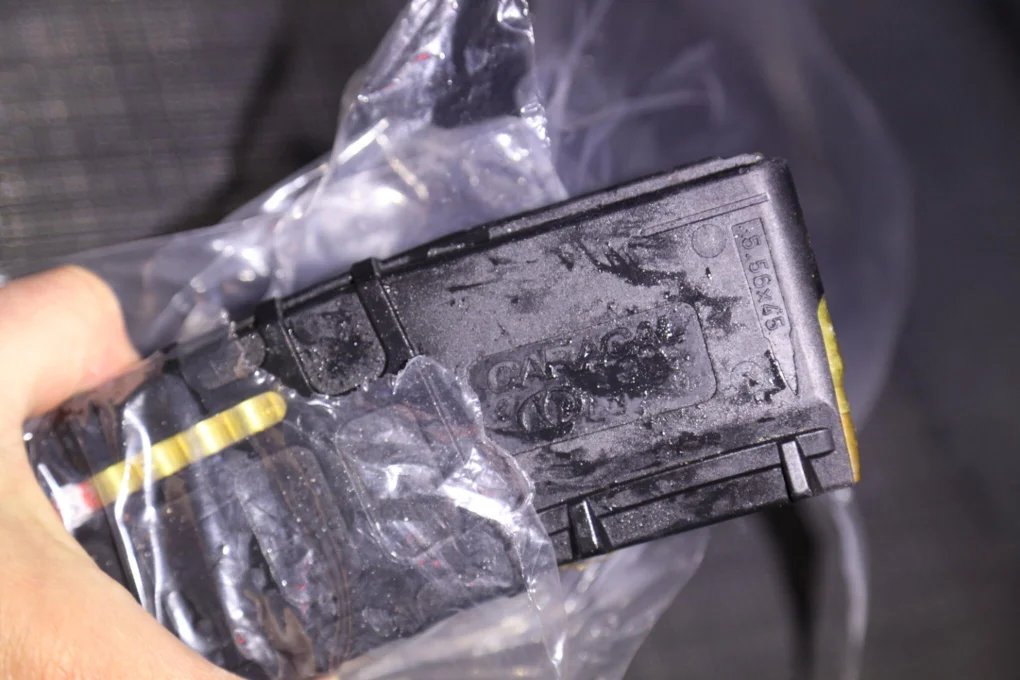 sk_bright17's tweet photo. #LostAndFound
Wie man seine Pistole auf der Toilette vergessen kann, hab ich Euch ja schon erklärt.
Wie man aber sein 30er AR-15 Magazin an der A4 verlieren kann, dass erklärt uns dann, hoffentlich bald, die @PolizeiSachsen
Bilder: Erik Frank Hoffmann
https://t.co/jA14h6x8nr https://t.co/unS1tumCFZ