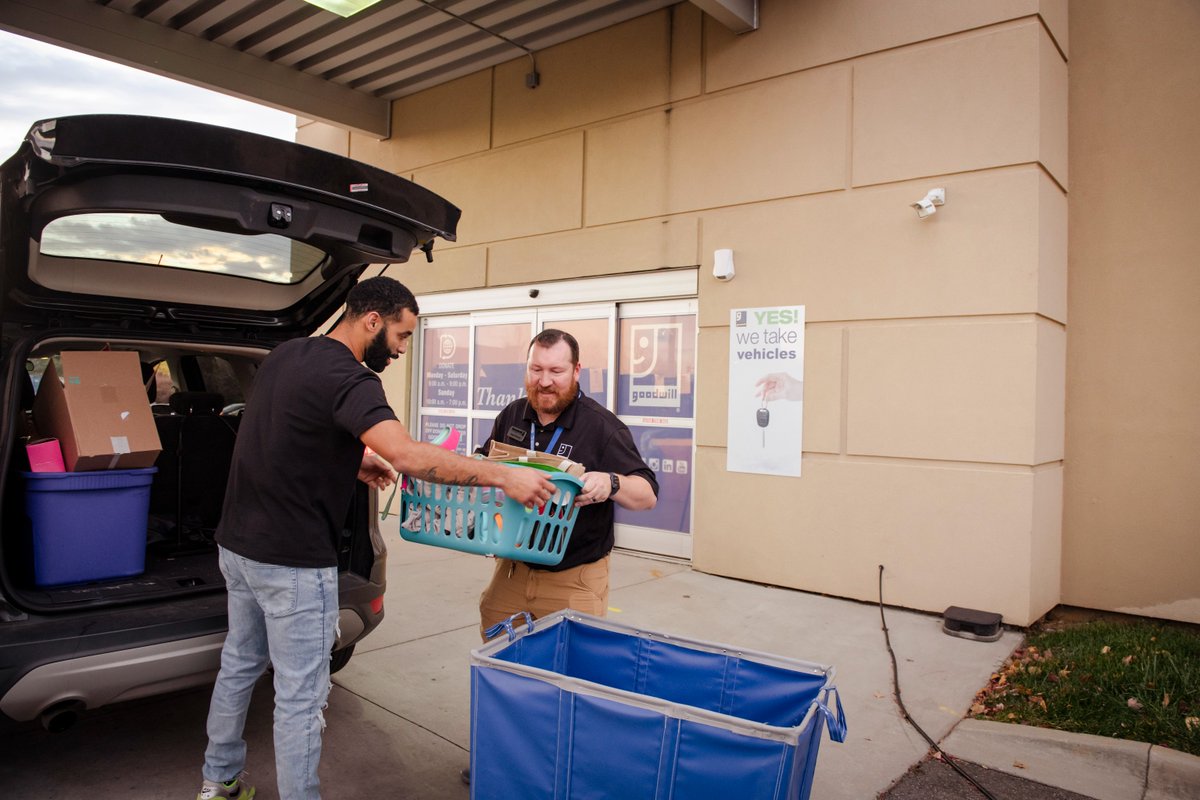 ThinkGoodwill's tweet image. 🎉 As the year draws to a close, don't forget to make your tax-deductible donations to Goodwill Southern Los Angeles County! 

🔗 Learn more about the impact of your donations and our programs at thinkgood.org.