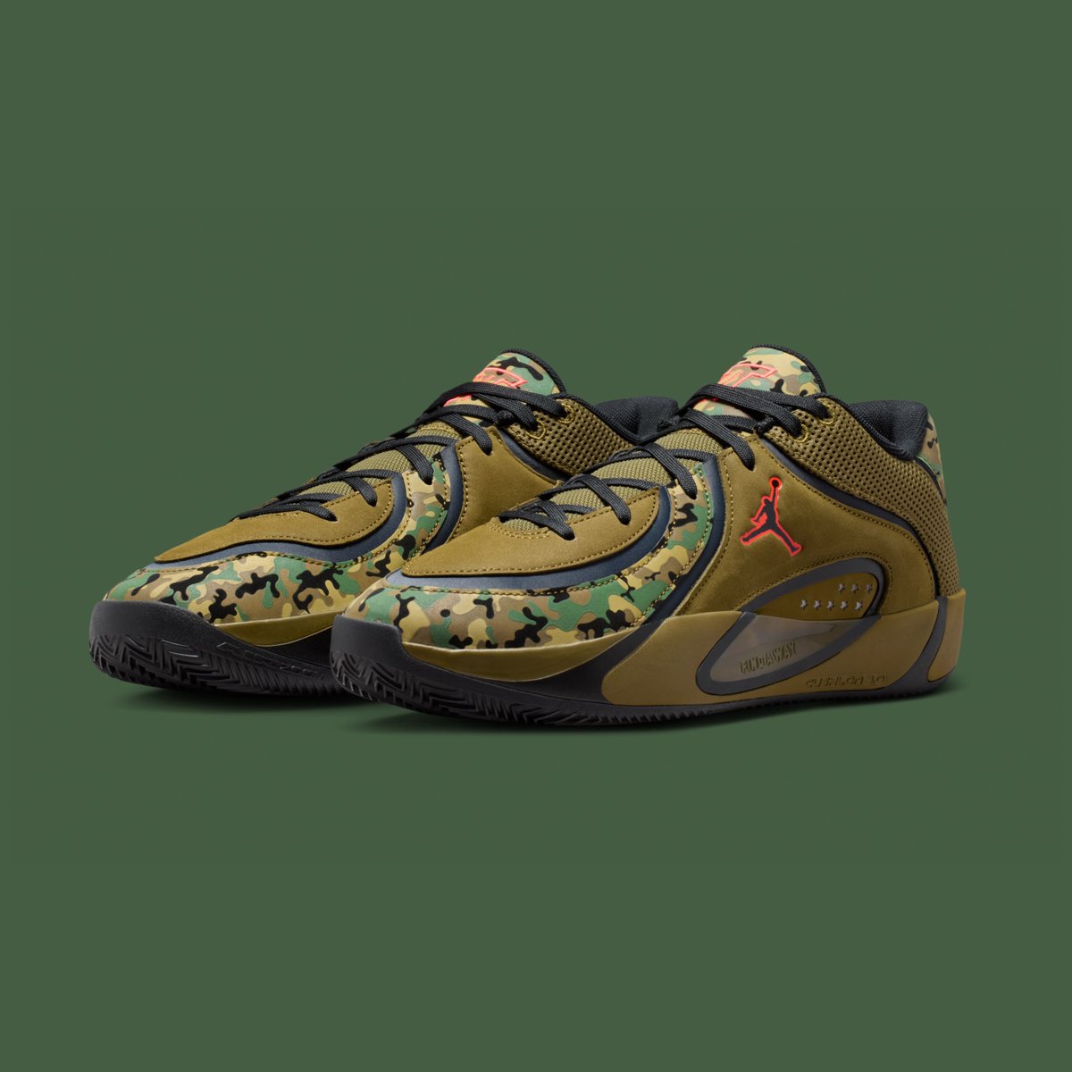 houseofheat's tweet image. Official Images: Jordan Tatum 4 "All-Star" 🪖🧡