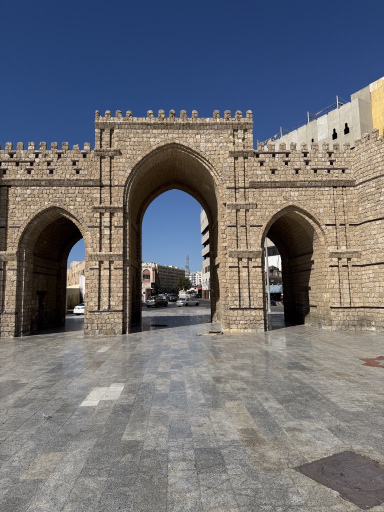 VaskeleviciusK's tweet photo. A walk through time in Al-Balad, the historic heart of Jeddah- the Gateway to the Two Holy Mosques.
#AlBalad #HistoricJeddah #Unesco https://t.co/Z8ZTh94I1O
