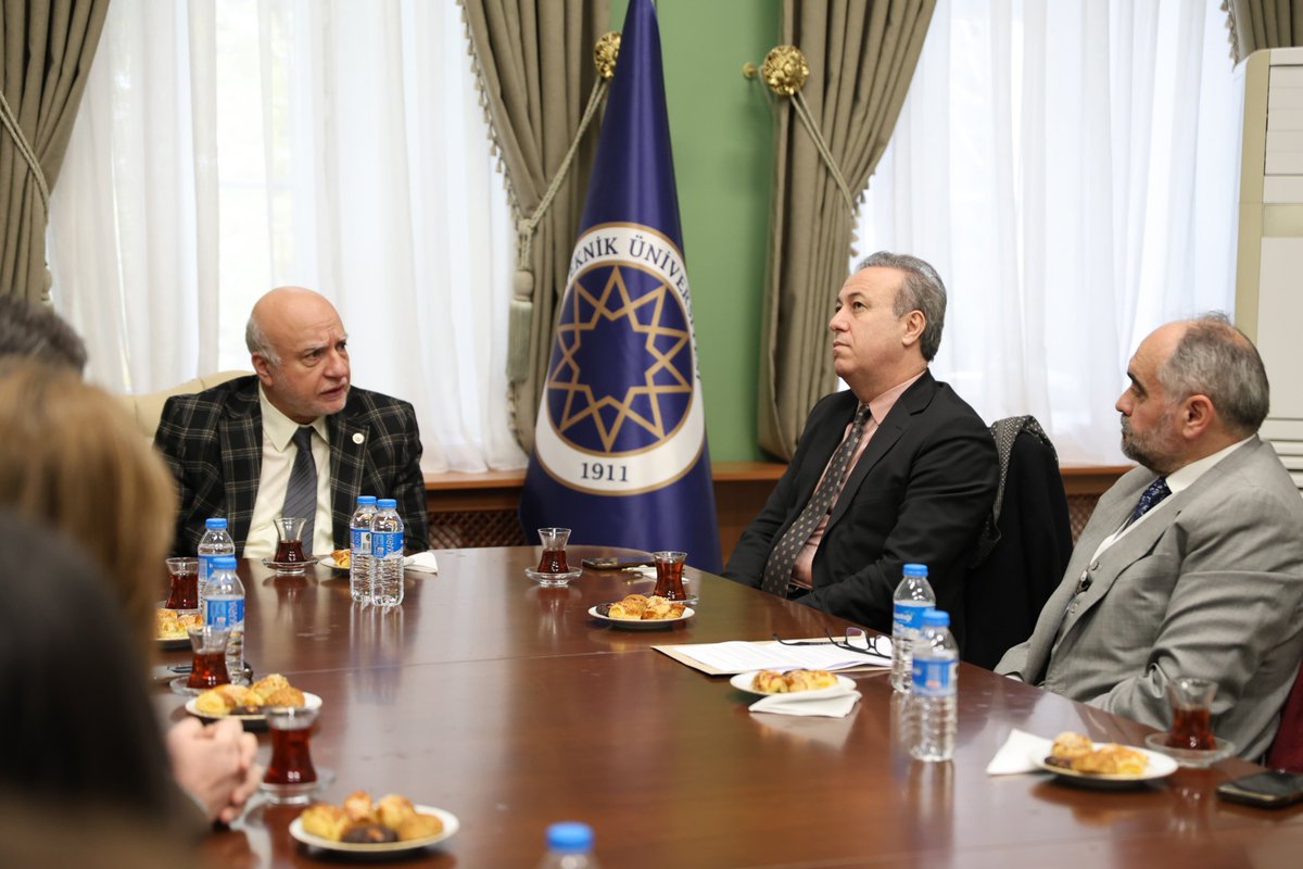 YTÜ Fen-Edebiyat Fakültesi tweet media