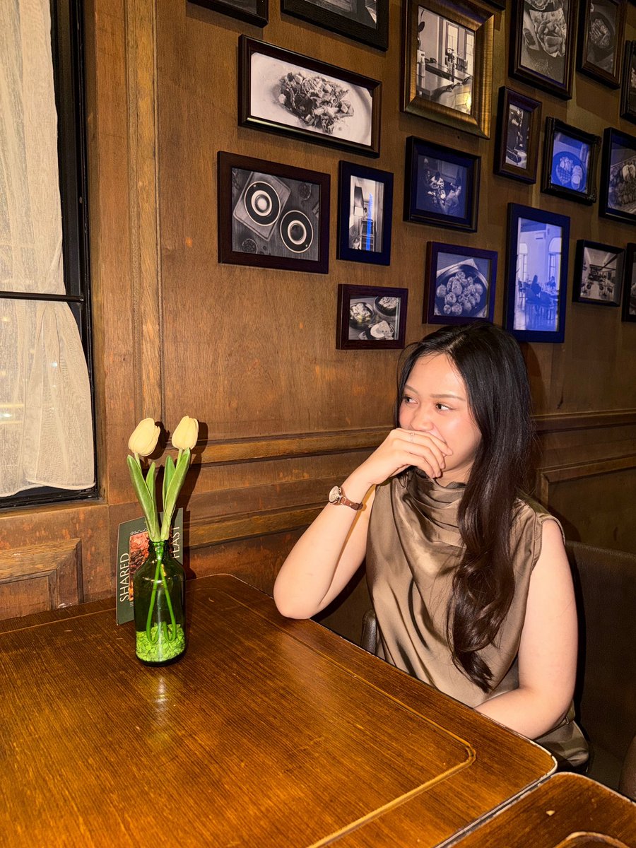 anivadts's tweet photo. pov: dinner w/ me and i laugh to your funny jokes 🫔 https://t.co/QMuen95VpQ