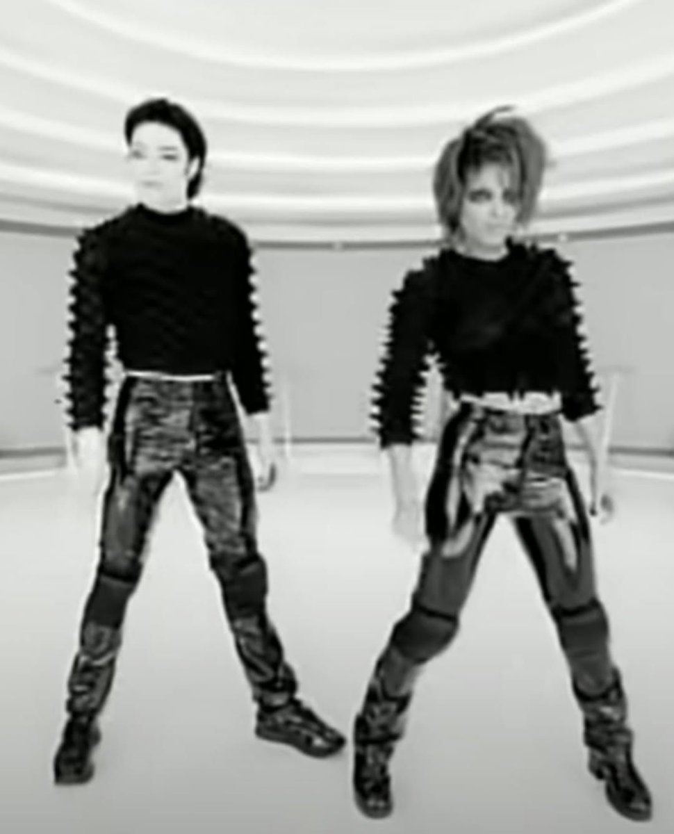 rogue's tweet photo. Michael and Janet Jackson wearing matching “Bubble” textured long sleeve by Dexter Wong for their duet “Scream.” (1995) https://t.co/xc423QQakA