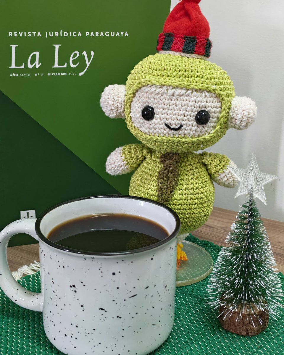 Último martes laboral del año ☕✨🙌🏻
¿Y ustedes, cómo lo están encarando?
¿Con un poquito de café, igual que Juri? 👀💚