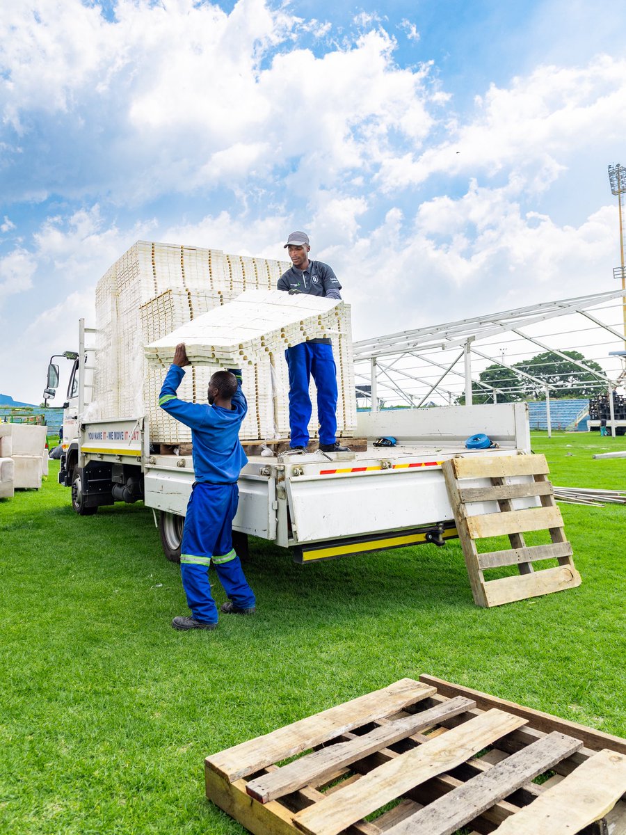 SogaEvents's tweet image. The DREAMERS reality slowly coming to life…⏳💫

#SOGA #DREAMERS #Witbank #SOGANYE