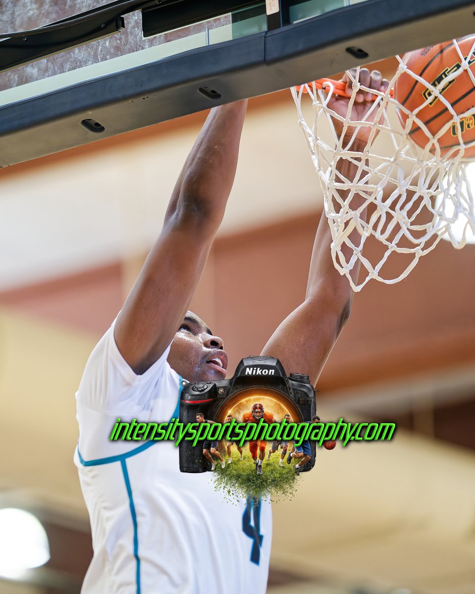 IntensityPhoto's tweet image. Nooksack at Bonney Lake.
See PANTHERS photos the link below.
(do not screenshot photos, copyright enforced📷)
intensitysportsphotography.com/nooksack-vs.../
(special pricing)

#blhsboyshoops
@heartofpanther
#bonneylakeboysbasketball