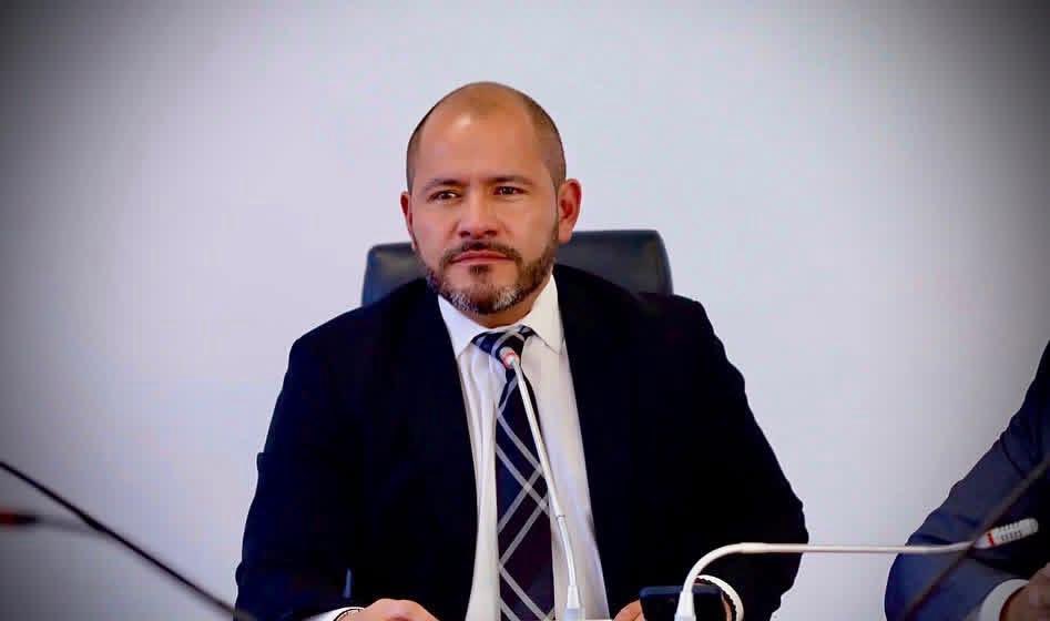 Asamblea Nacional incumple el control político en Ecuador (vídeo)
La Asamblea Nacional no ejerce control político ni fiscalización efectiva, pese a denuncias de corrupción y crisis en la justicia ecuatoriana. srradio.com.ec/asamblea-nacio…