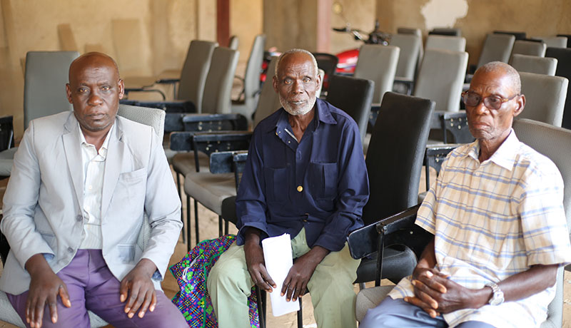 iwacuinfo's tweet image. #Burunga : la CVR fait face à des conflits fonciers hérités des crises passées, plus de 35 000 dossiers en suspens, et des décisions sans recours qui divisent, sur fond de manque de personnel.
@burundi_cvr
iwacu-burundi.org/burunga-la-cvr…