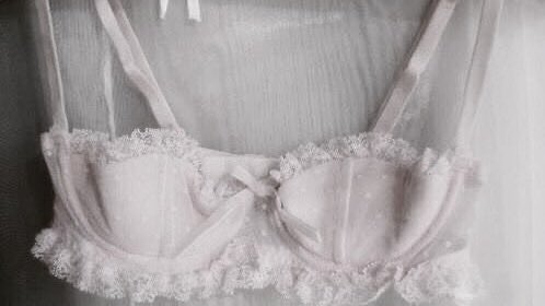 _candymermaid's tweet image. Tender grace