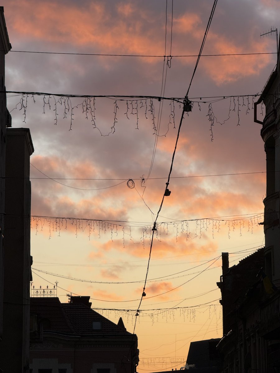 instblt's tweet image. я люблю своє місто