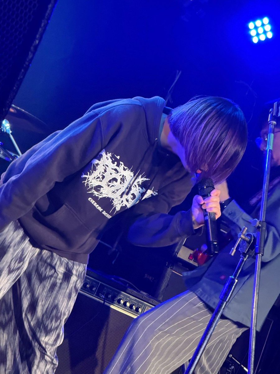 死 tweet media