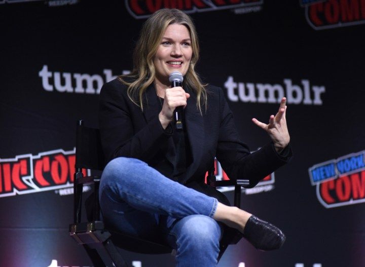 FCUMovieNews's tweet image. Director Emma Tammi speaks on 'FIVE NIGHTS AT FREDDY'S 2' passing $200+ million globally:

"I’m really excited that the fan base loved it as much as they did. And yeah, I think the team did such a great job, the cast and crew, and I’m very excited that it landed for everybody."…