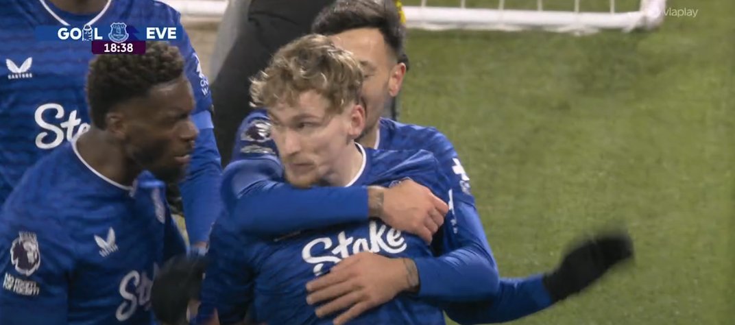 mundopremierbr's tweet image. James Garner, em chute cruzado, quebra a zica do Everton e coloca os Toffes em vantagem contra o Nottingham Forest 

#Garner #EvertonFC #NFOEVE