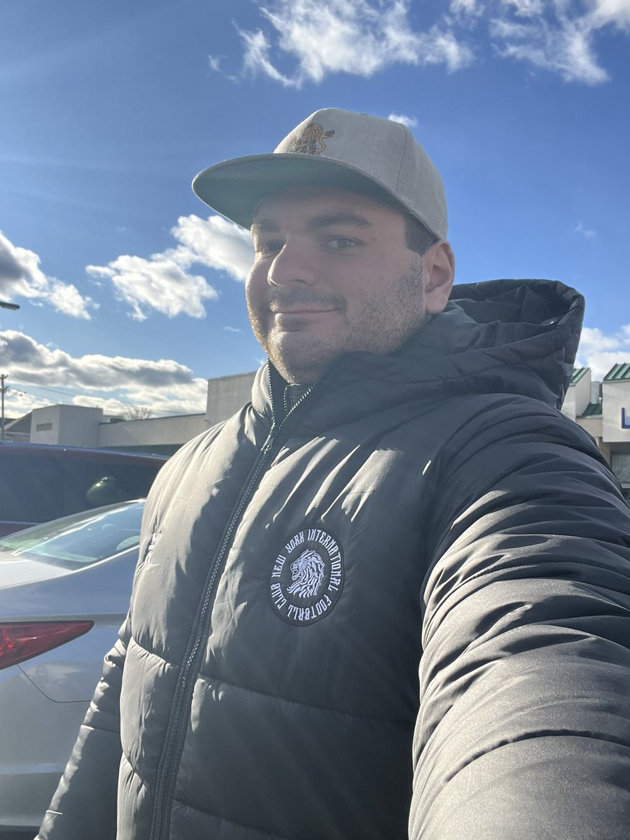 MichaelBattista's tweet photo. A late but huge thank you to NY International FC for sending me this awesome team coat. I got it just before Christmas (havenโt been able to get it at an #APSL game) and love it so much!
Also huge thanks to NY Cosmos Supporters Collective for helping with shipping.
๐ค๐ https://t.co/3tLxfDIuac