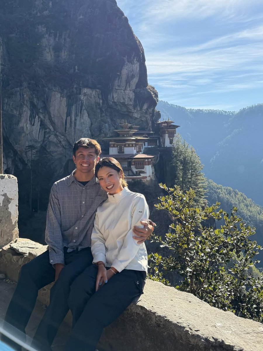 Alex Albon tweet media