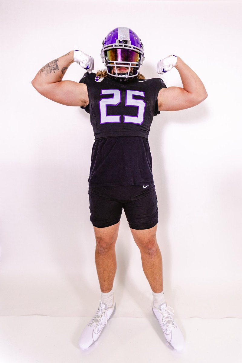 GageGalbreath's tweet photo. #Committed!!! After a Blessed Official Visit I have decided to Commit to Central Arkansas!!! #AGTG @UCA_Football @NathanBrownUCA @coachfischer7 @CoachKAlbanez https://t.co/iZIwPILWEy
