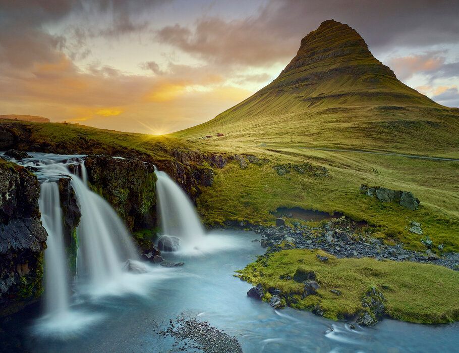 Stranger News tweet media