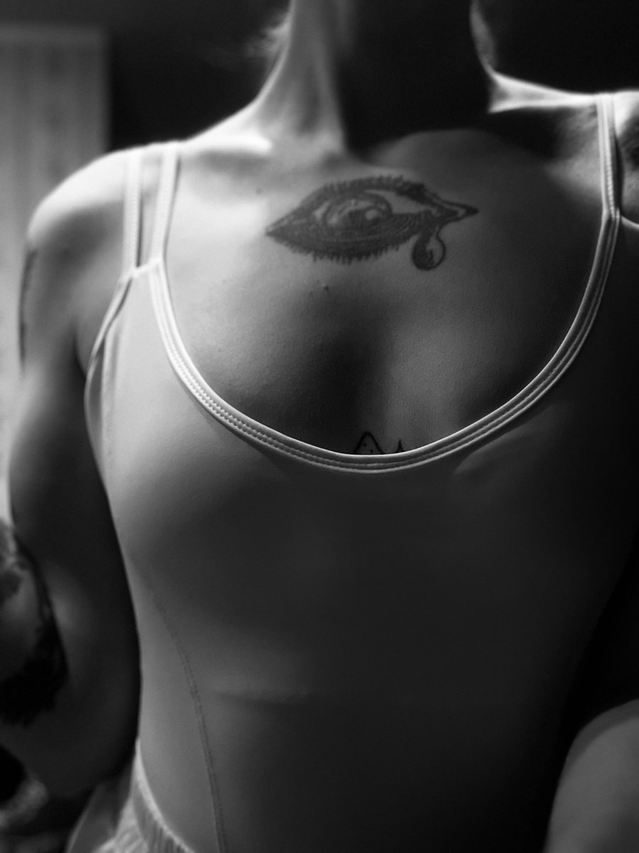 в этом году я буду отмечать новый год и наряжусь снежинкой