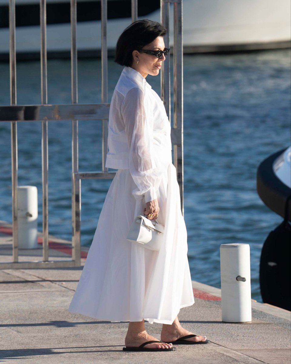 PageSix's tweet image. Kris Jenner was spotted boarding a motor yacht in St Barts 🛥️ 📸: SplashNews.com