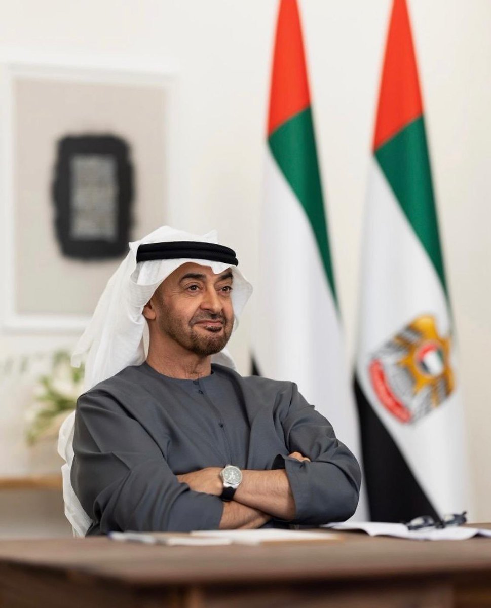 معاك سيدي في الحل والترحال في الليّن والصعب في الحياة أو الموت فداء عنك في السراء والضراء نعاهدك بقسم آخلصناه وعهد أوفيناه وبحق الله منا عليك أن ننصرك ولانخذلك وأن نتبعك ما أطعت الله فينا لايرد منا إلا كل خائن وجبان نرفع راية الحق وننصر المظلوم على الظالم