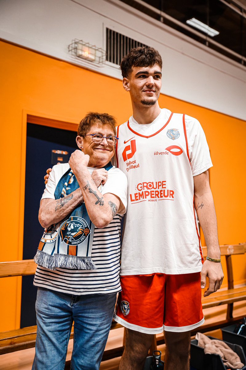 BCM Basketball tweet media