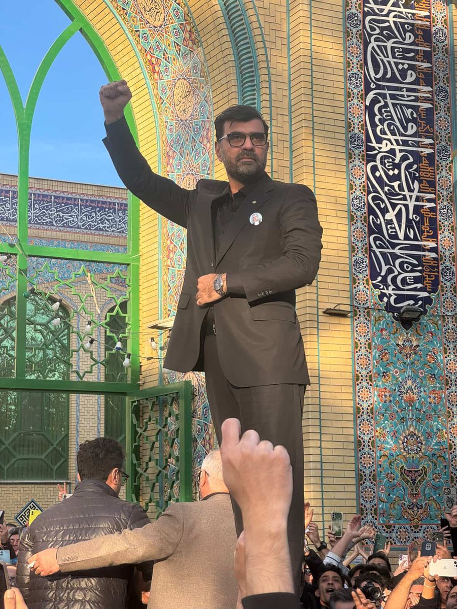 تولدت مبارک رفیق
هرچند در سلول سرد انفرادی به‌سر می‌بری اما حتما شرح دلاوری‌های ایران و خراسانت به گوش رسیده!

دلتنگت هستیم
#جواد_علیکردی