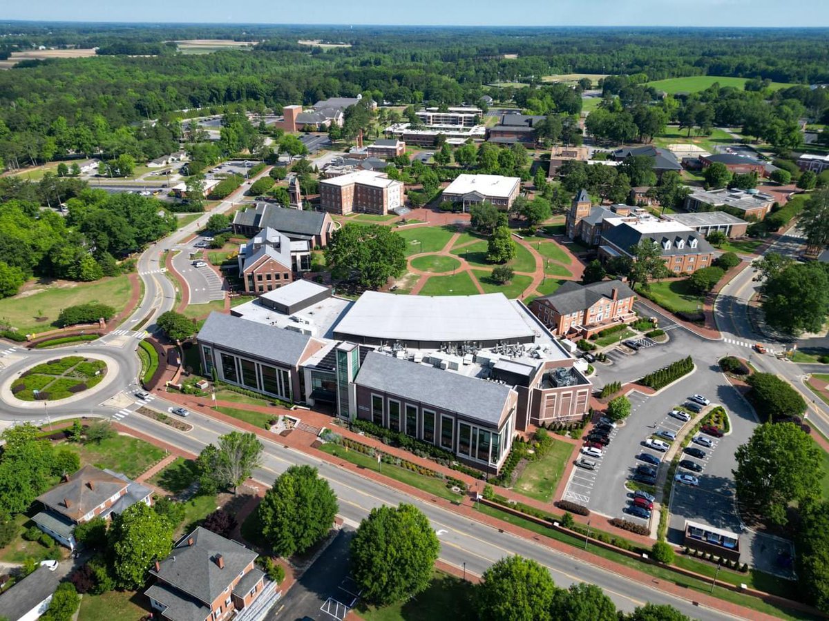 Coach Braxton Harris 🐪 tweet media