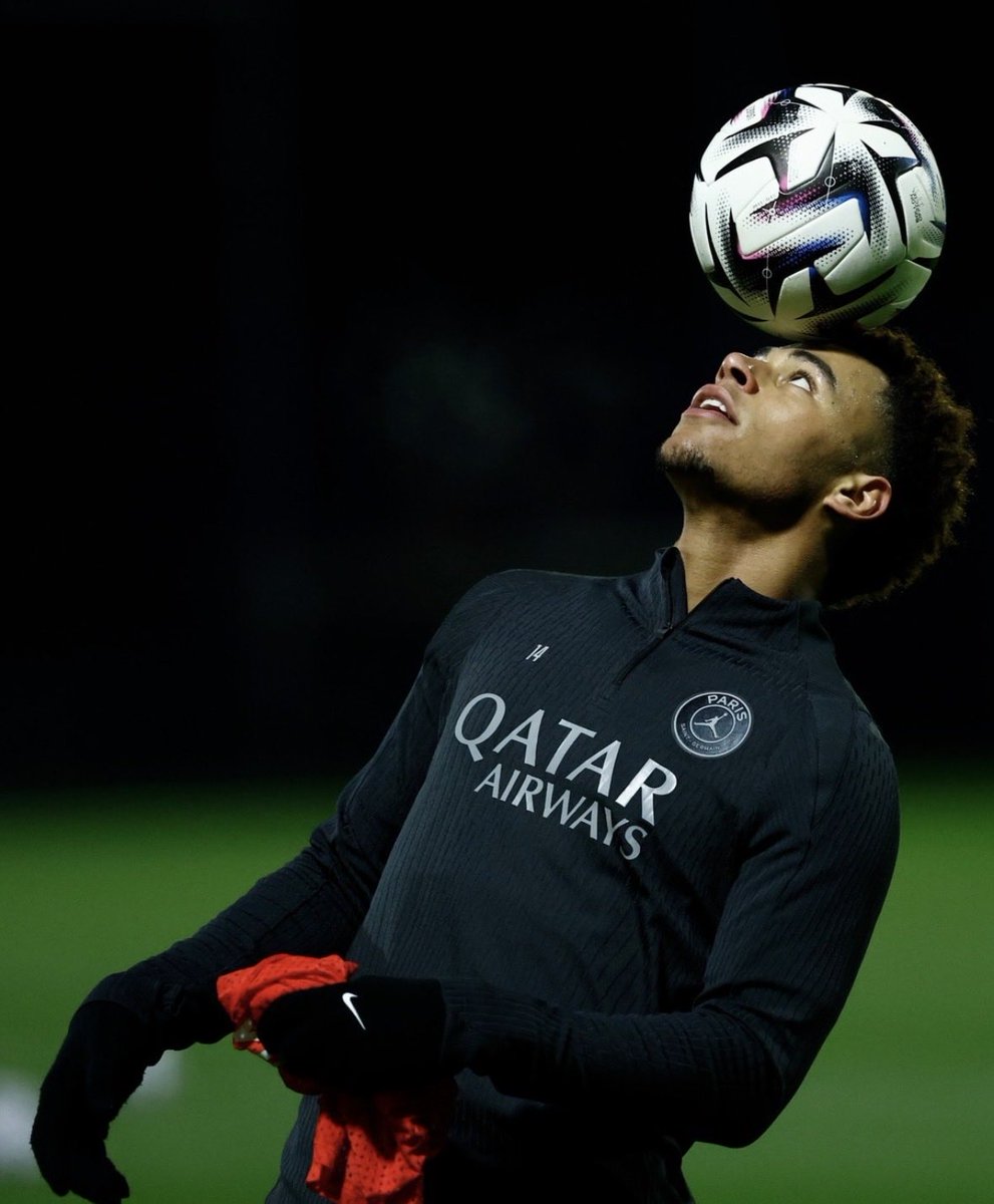 Zaki_92_'s tweet image. 👀 🇧🇷