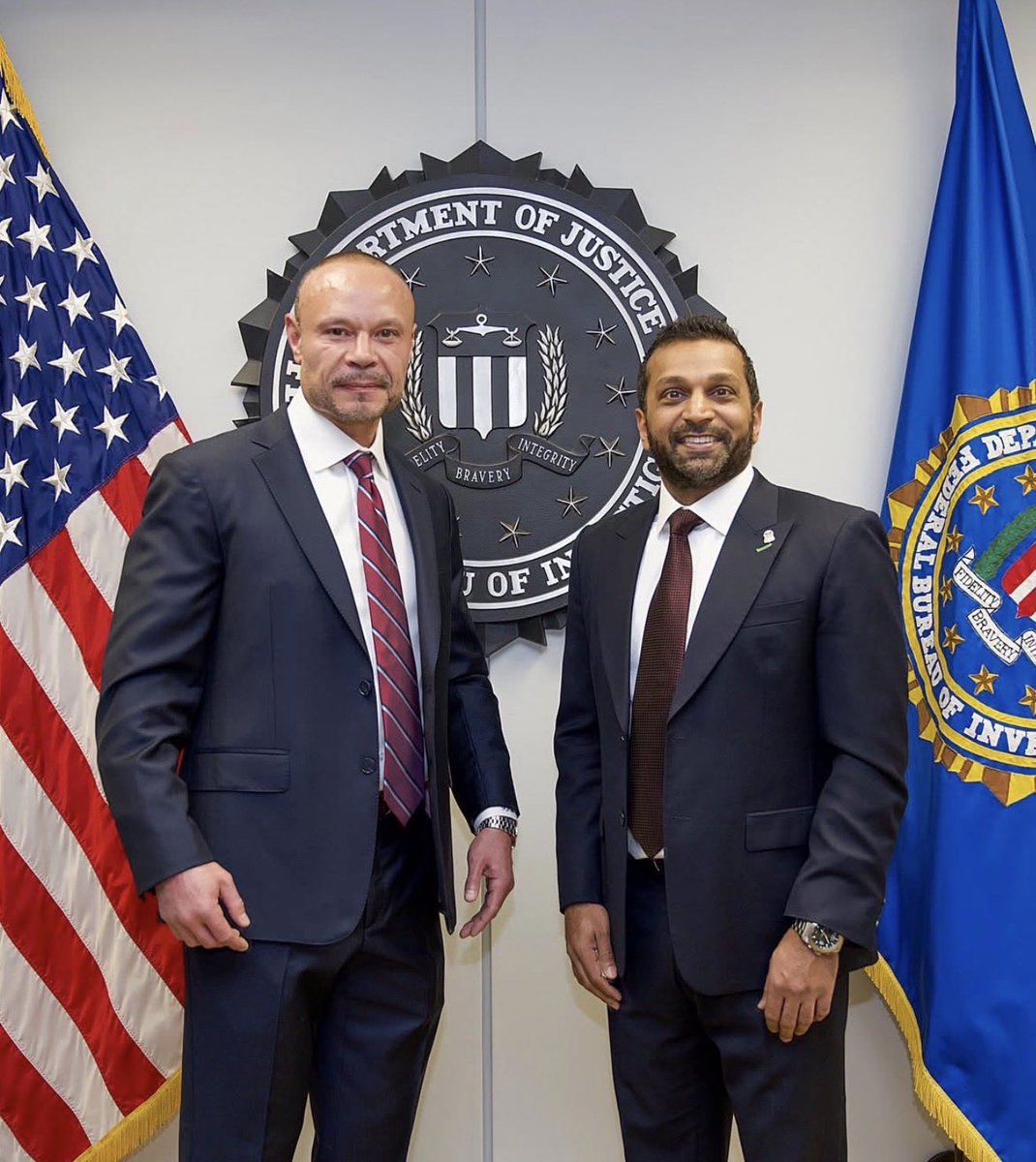 MAGAVoice's tweet photo. BREAKING 🚨 Dan Bongino and Kash Patel release FBI numbers for 2025:

- “2,000+ kilos of Fentanyl seized (up 31%)”

- “Over 6,000 child victims located up 22%”

- “30,000+ violent crime arrests - nearly DOUBLE”

- “1,800 gangs and criminal enterprises disrupted up 210%”

HUGE 🔥 https://t.co/fx9uHI03dn