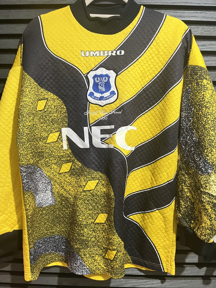 Glens Everton shirts tweet media