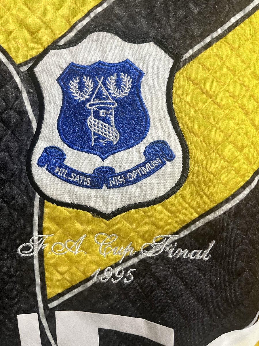 Glens Everton shirts tweet media