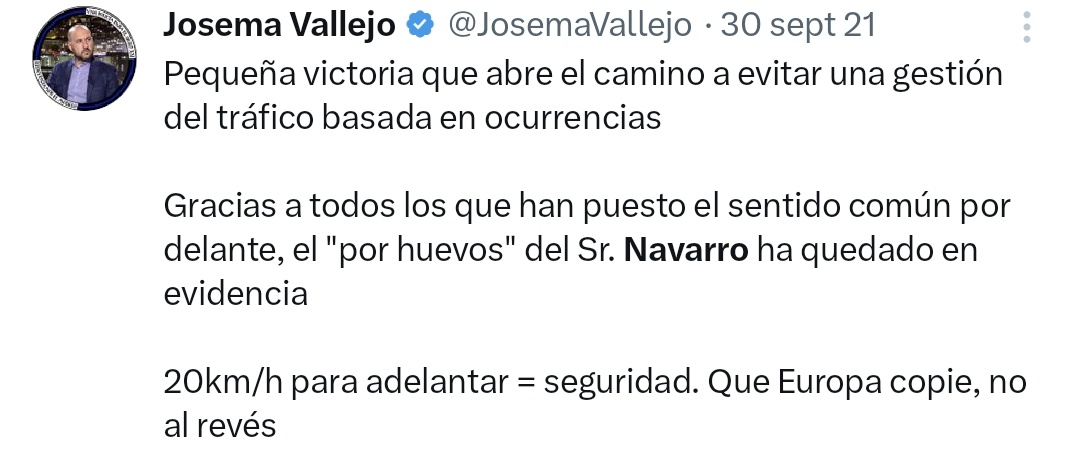 Llevo media vida diciendo que Pere Navarro es lo peor que le ha pasado a la DGT en toda su historia.

Las nefastas decisiones de este tipo no vienen solo de eliminar el límite de 20km/h para adelantar o la baliza, pero como esto del Tráfico no interesa, pues nadie se daba cuenta.