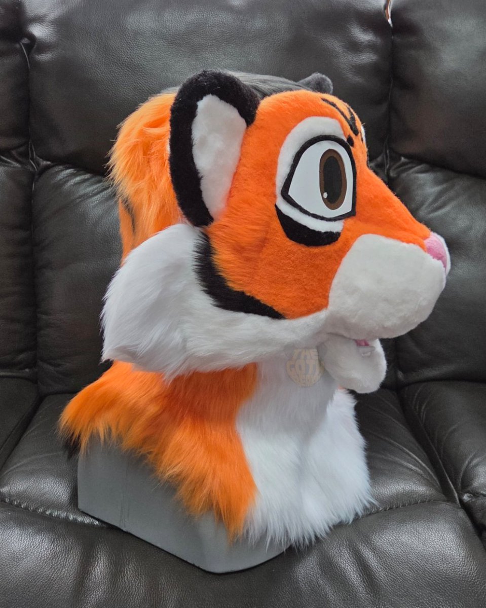 TheGothBear tweet media