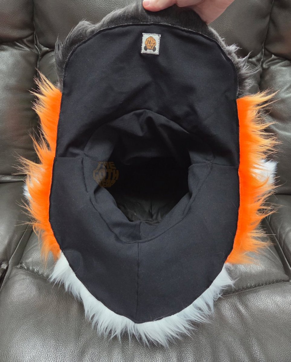 TheGothBear tweet media