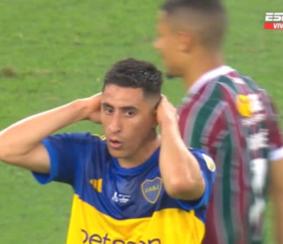 cris__ese's tweet photo. Hay uno que está diciendo que nosotros le tenemos bronca al fenómeno de Merentiel cuando todo River lo idolatra por esto https://t.co/Jy8caBXhAd