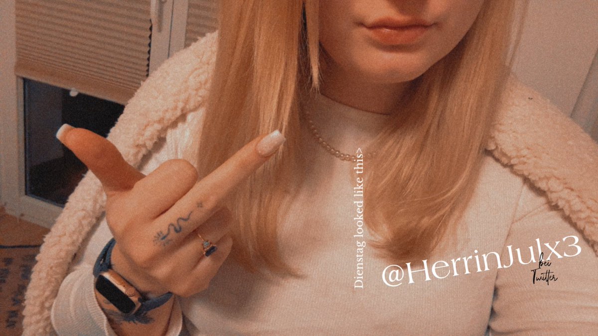 Ein Sub kniet nicht, weil er klein ist.
Er kniet, weil er weiß, wofür. ✨

Ein Sklave verliert nicht seinen Willen – er opfert ihn bewusst.
Nicht aus Schwäche, sondern aus Sehnsucht nach Ordnung, Tiefe, Wahrheit.

Gehorsam ist kein Fetisch für Dumme.
Er ist eine Kunstform.