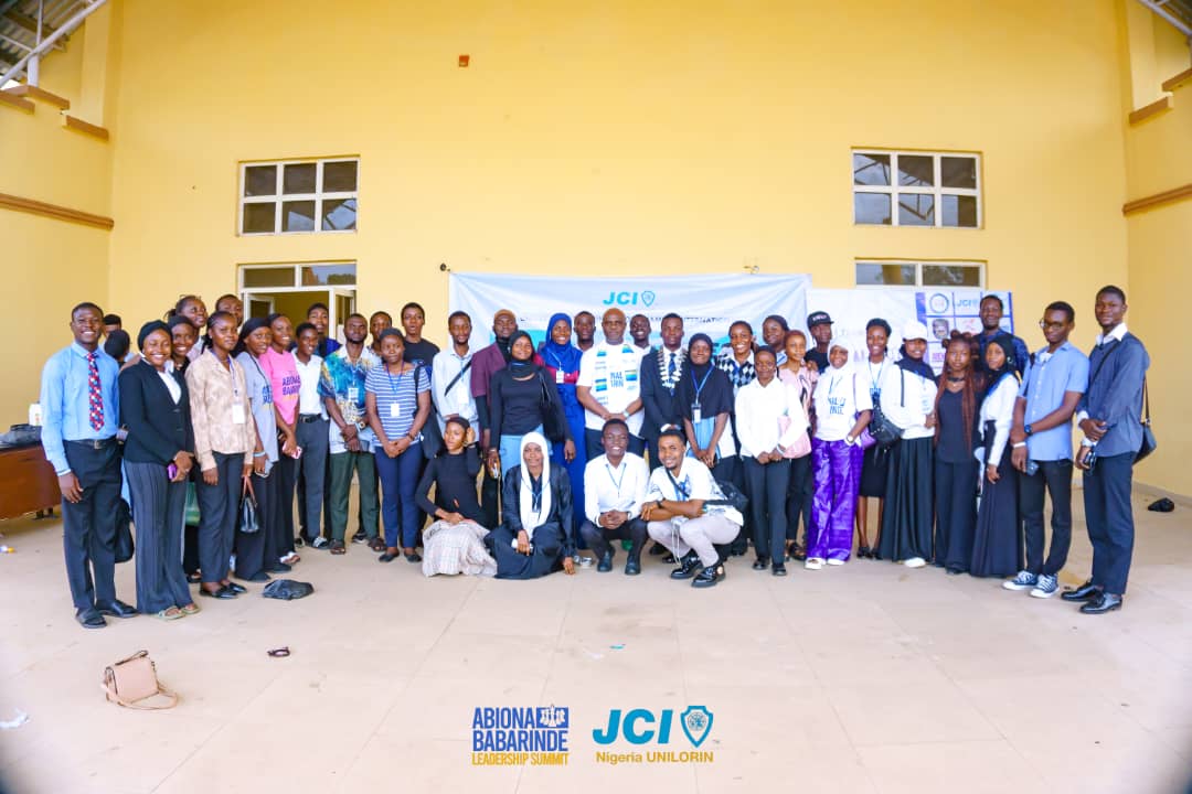 hemdeenoble's tweet photo. Leadership doesnโt start with a title. It starts when purpose meets action. โจ
On 29th November, I had the privilege of leading the Media & Publicity team for the Abiona Babarinde Leadership Summit, and the theme EMERGE truly lived up to its name. ๐งต๐ฏ
#ABLSummit #JCINUnilorin https://t.co/Xw6nzOBdfK
