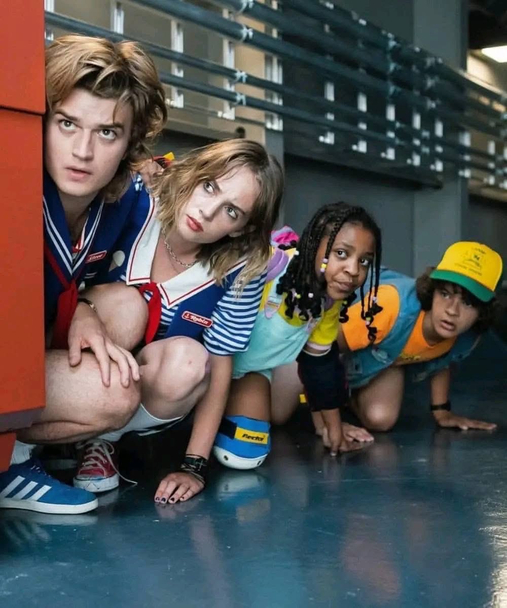 Indie5051's tweet image. Despues de 9 años, mañana le decimos adiós a Stranger Things.