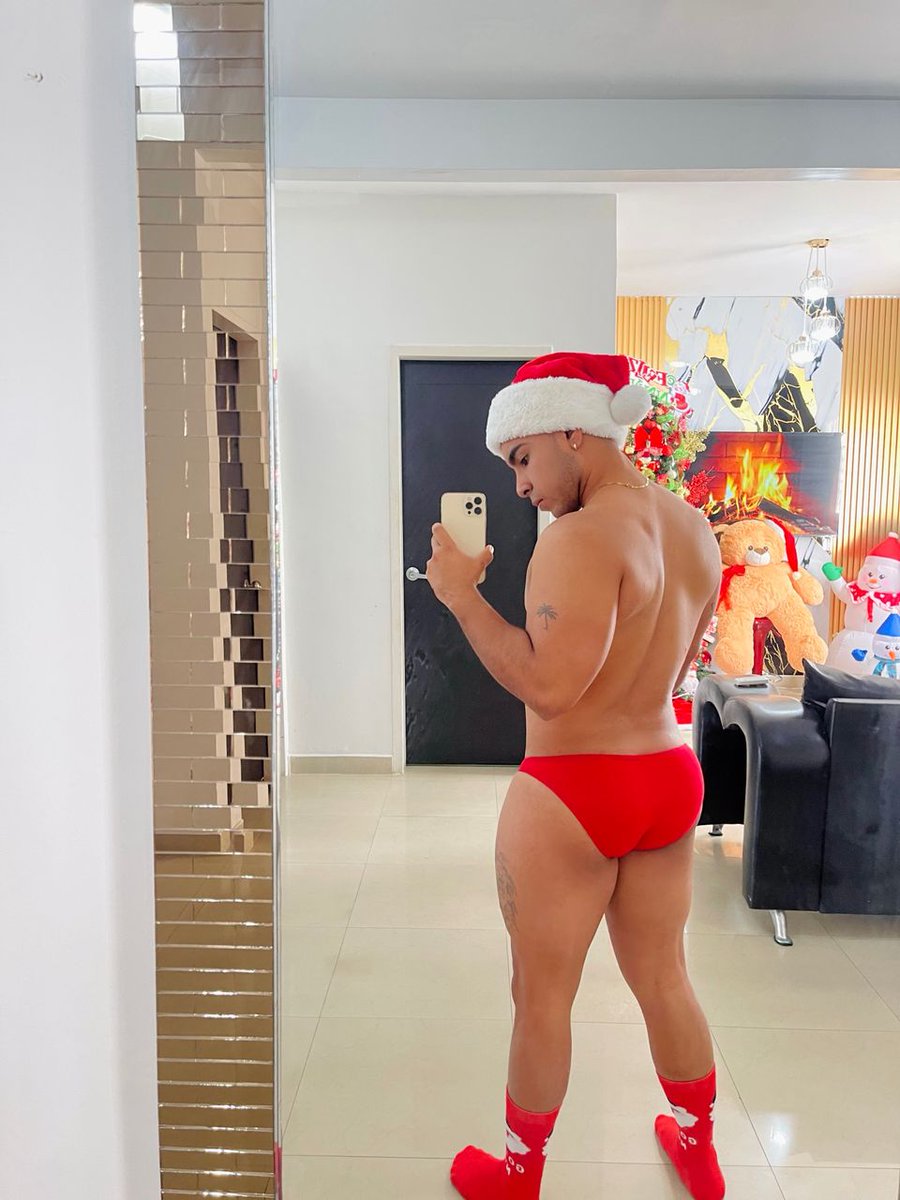 evaemenwear's tweet photo. 🎅🏼🎄✨ celebralo y disfruta cómodo con #estiloEVAE #MicroSlipBasico #marcatendencia #ropainterior🩲 https://t.co/gNFQQPsKaJ